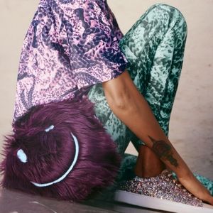 & Others Stories Shoplifter Furtastic crossbody bag